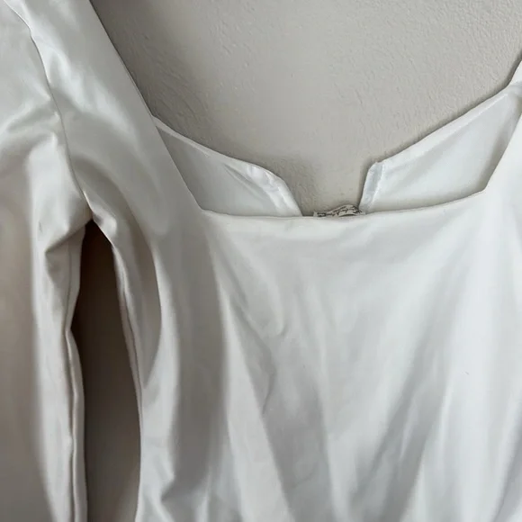 NWOT white Free People V notch bodysuit small - Picture 5 of 5